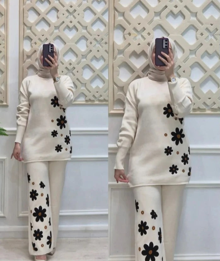 White Flower Printed Winter Tracksuit